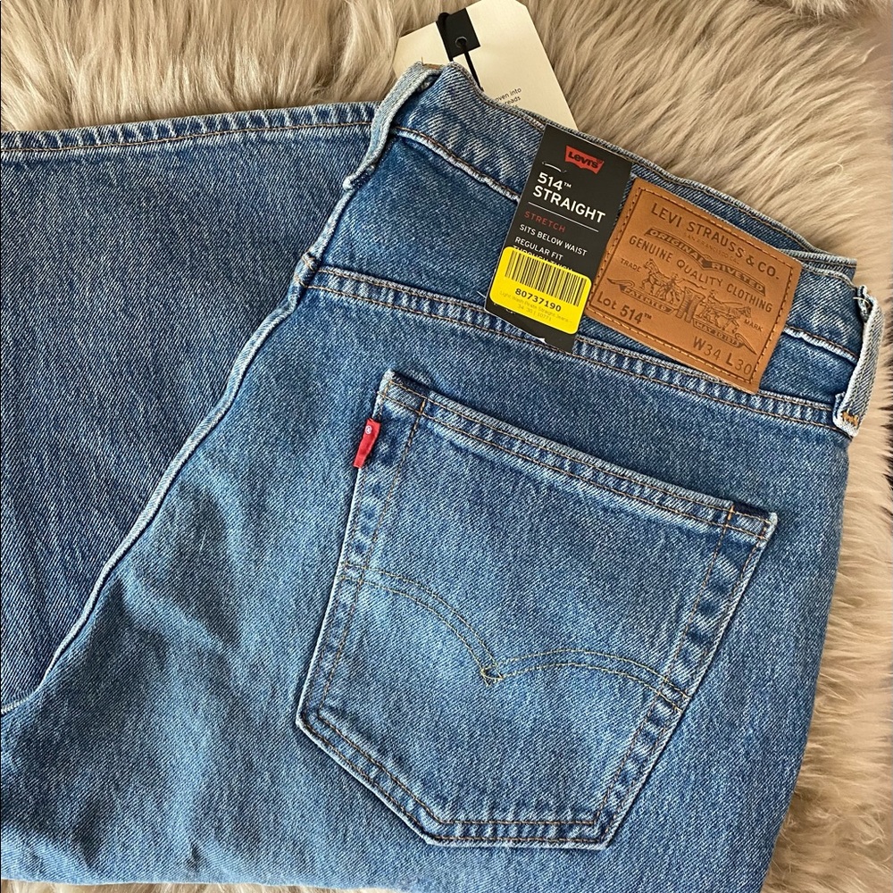 NWT Levi Straight Leg Jeans